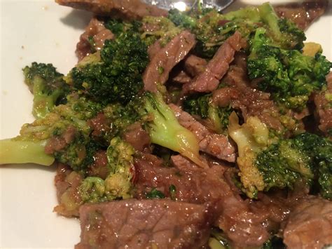 beef-and-broccoli-stir-fry-5-ww-smart-points-meal image