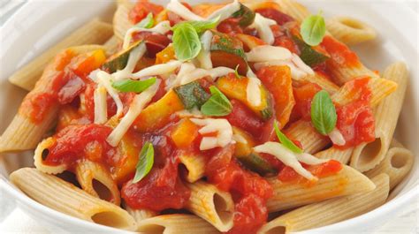 mediterranean-pasta-recipe-597-calories-veggie image
