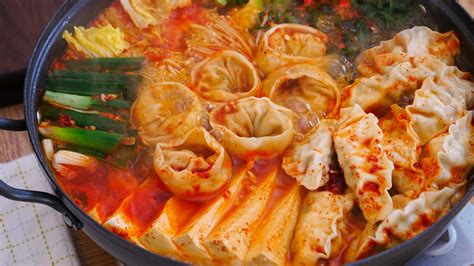 dumpling-hot-pot-korean-mandu-jeongol image