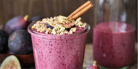 7-surprising-smoothie-recipes-to-make-with-fall image