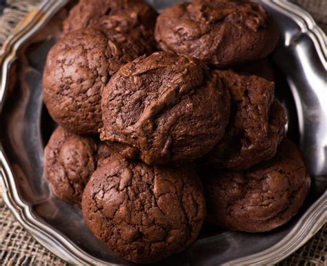 chocolate-sour-cream-cookies-recipe-with-daisy image