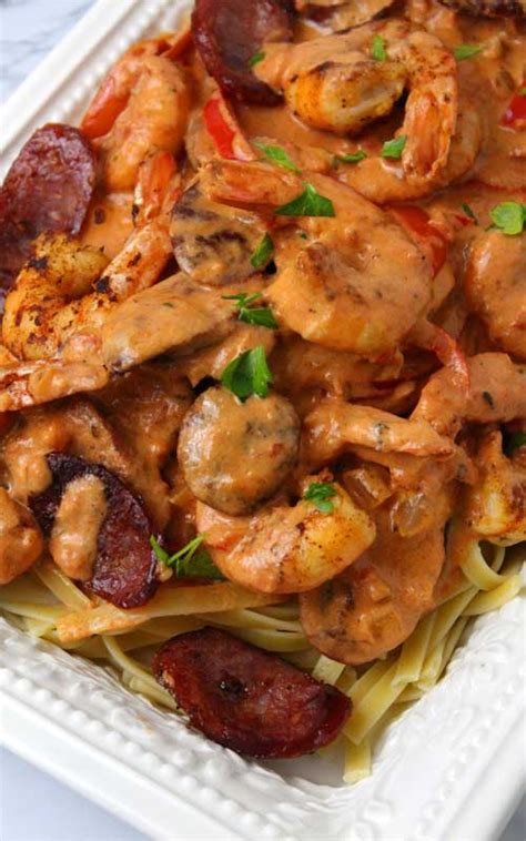 creamy-cajun-shrimp-and-sausage-pasta-sparkles-of image