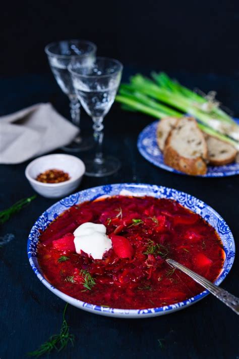 hearty-and-flavorful-vegetarian-borscht-anna image