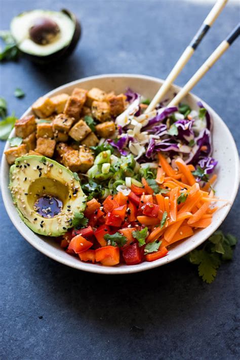easy-vegan-spring-roll-bowls-with-crispy-tofu-fooduzzi image