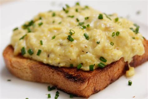 best-truffled-scrambled-eggs image