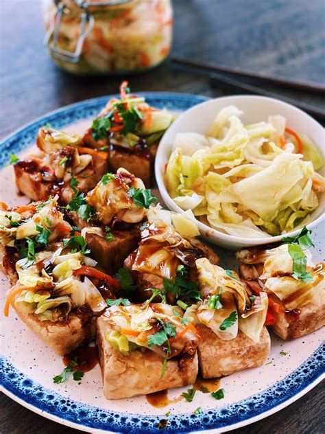 crispy-fried-tofu-with-garlic-sauce-tiffy-cooks image