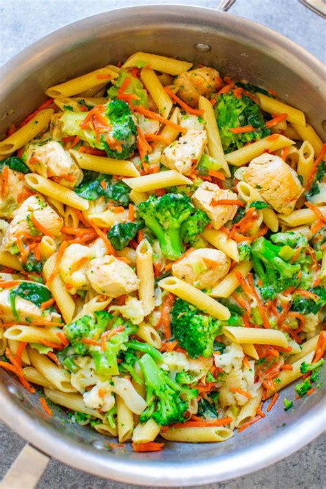 15-minute-cheesy-chicken-veggie-pasta-averie-cooks image