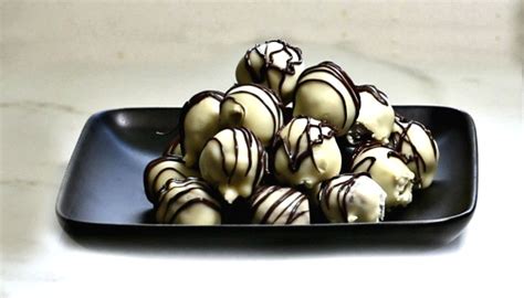 oreo-bonbons-cookies-and-cream-candy image