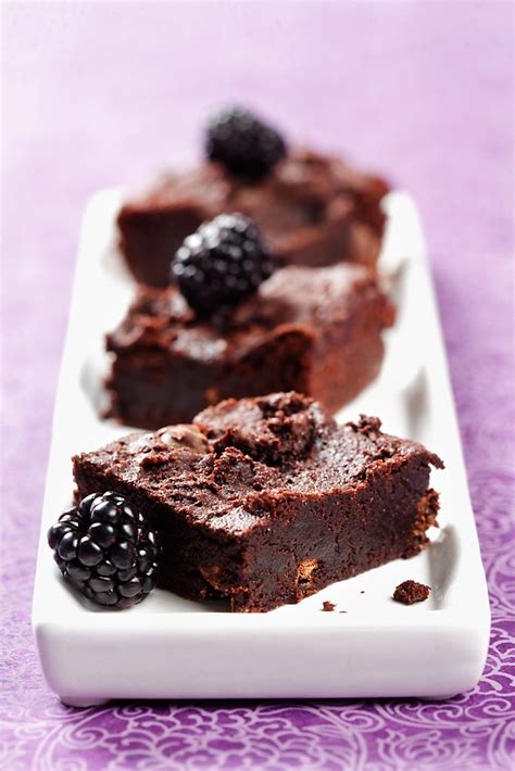 gluten-free-fudge-brownies-eat-well image