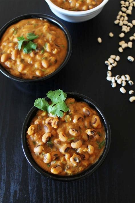 black-eyed-peas-curry-gujarati-chawli-spice-up-the-curry image