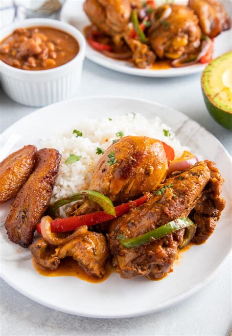 pollo-guisado-dominicano-dominican-stewed-chicken image