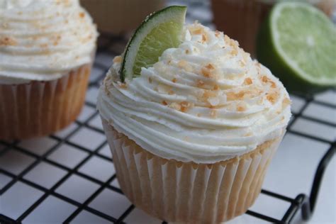 coconut-lime-cupcakes-i-heart image