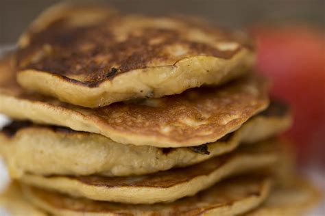 flourless-pancakes-how-to-make-them-and-use-them-in image