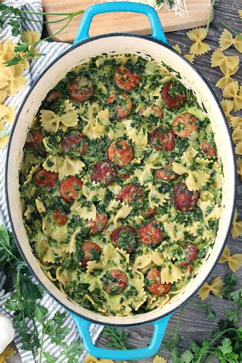 creamy-one-pot-pasta-with-sausage-with-spinach-bowl image
