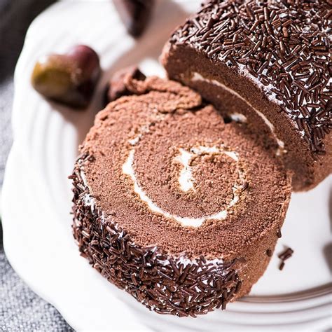 chocolate-joconde-recipe-swiss-roll-cake-sugar image