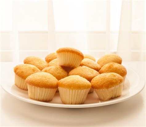 golden-kiwi-muffins-kiwi image