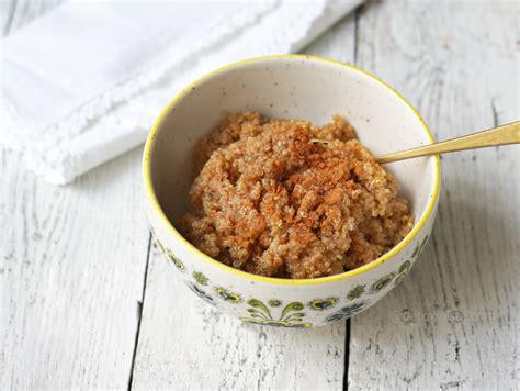 quinoa-porridge-detoxinista image