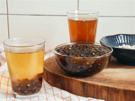 tapioca-pearls-recipe-how-to-make-boba-tea-food image