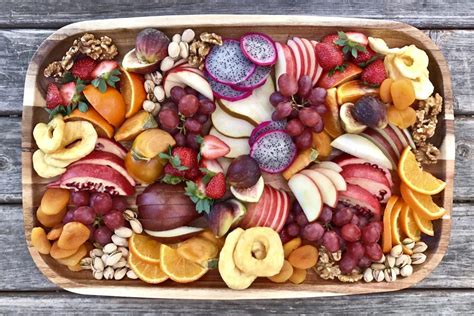 how-to-make-an-irresistible-winter-fruit-platter-sauce image
