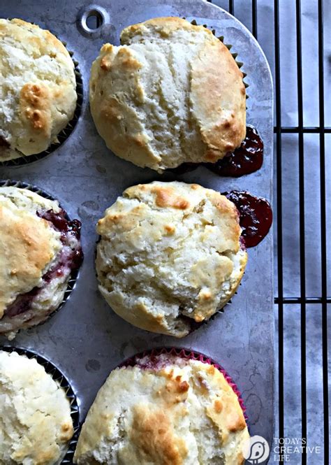 sweet-raspberry-muffins-recipe-todays-creative-life image