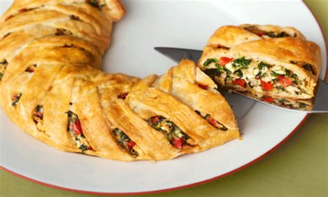 chicken-spinach-fontina-braid-puff-pastry image