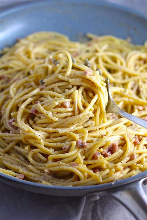 pasta-with-pancetta-parmesan-and-black-pepper-talking image