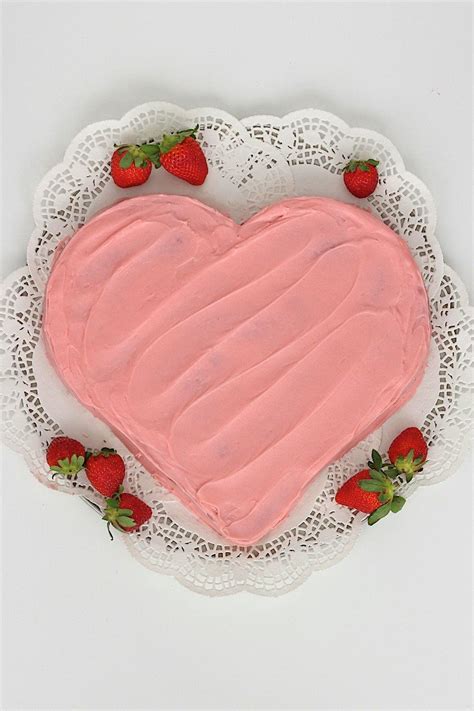 fresh-strawberry-heart-cake-the-bakermama image