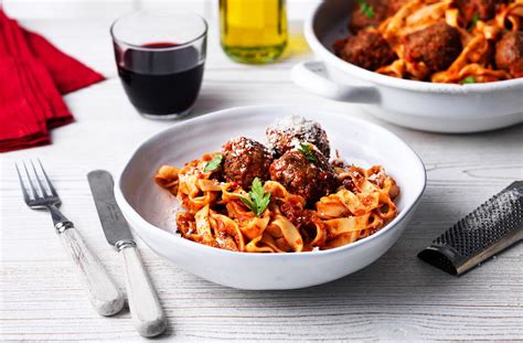 pasta-and-meatballs-meatballs-recipe-tesco-real-food image