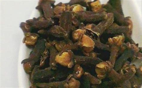 about-cloves-laung-indian-food-cooking-tips image