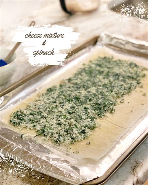 spinach-feta-phyllo-rolls-easy-quick-appetizer image