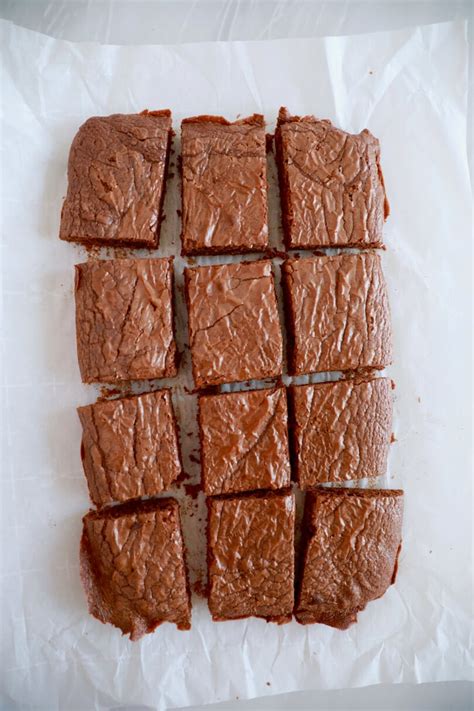 3-ingredient-nutella-brownies-gemmas-bigger-bolder image