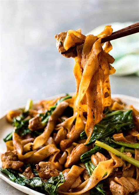 pad-see-ew-thai-stir-fried-noodles-recipetin-eats image