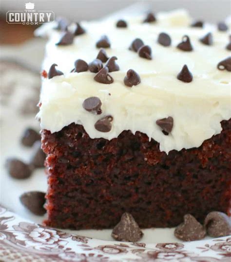 easy-homemade-chocolate-cake-video-the image