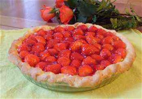 strawberry-tart-recipe-french-fruit-dessert image