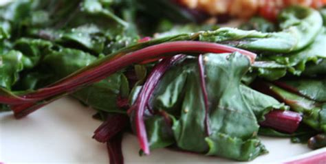 recipe-for-steamed-beet-greens-sliver-of-ice image