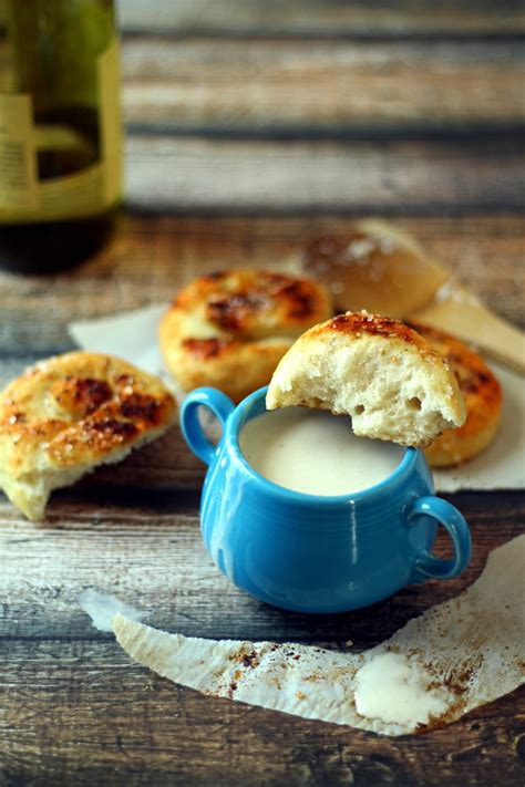 quick-crockpot-fondue-recipe-the-wanderlust-kitchen image