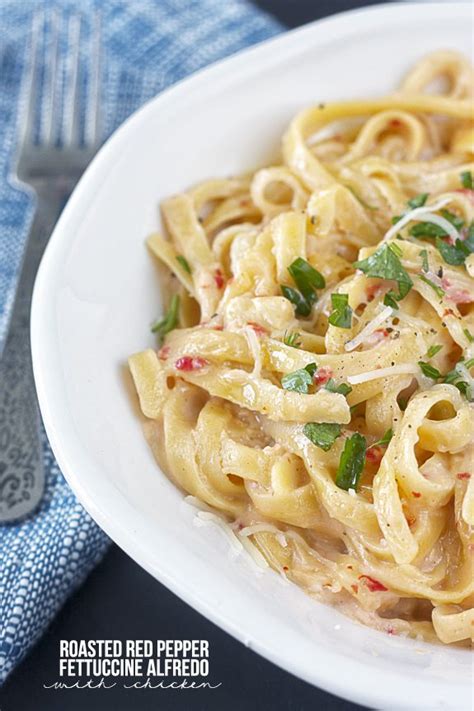 roasted-red-pepper-fettuccine-alfredo-with-chicken image