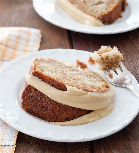fresh-pear-bundt-cake-with-creamy-vanilla-glaze image