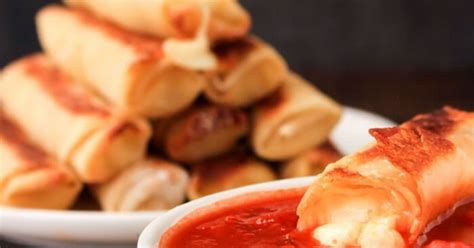 how-to-bake-mozzarella-sticks-with-egg-roll-wrappers image