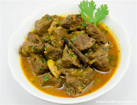 sri-lankan-beef-curry-sri-lankan-food-recipe-blog image