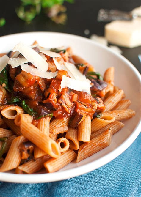 20-minute-eggplant-and-spinach-penne-pasta-the image