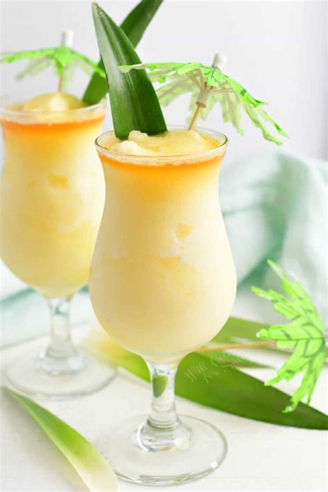 pina-colada-only-4-ingredients-and-so-flavorful image