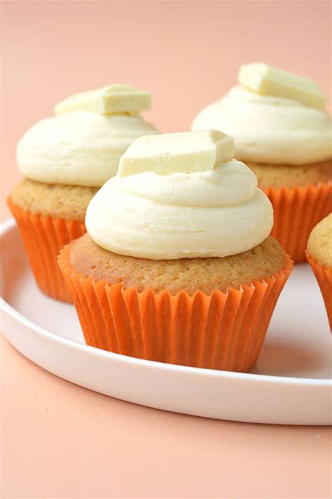 easy-caramel-cupcakes-soft-and-moist image