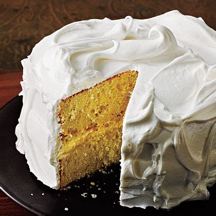 vanilla-cake-with-italian-meringue-frosting image