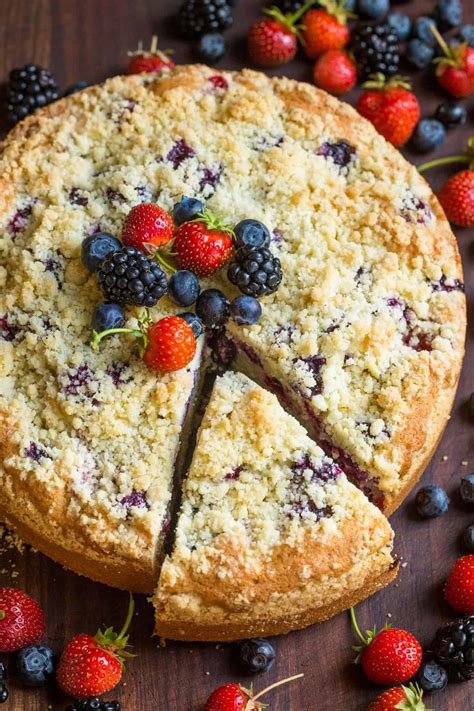 berry-crumb-cake-recipe-video-natashaskitchencom image