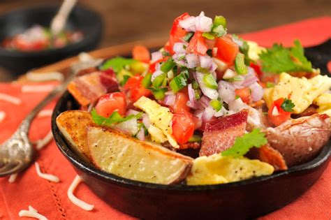fiesta-bacon-breakfast-skillet-recipe-home-chef image