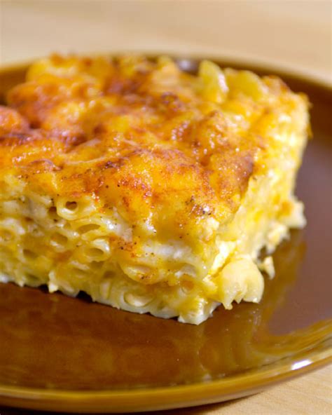 the-ultimate-comfort-food-mac-and-cheese-the image