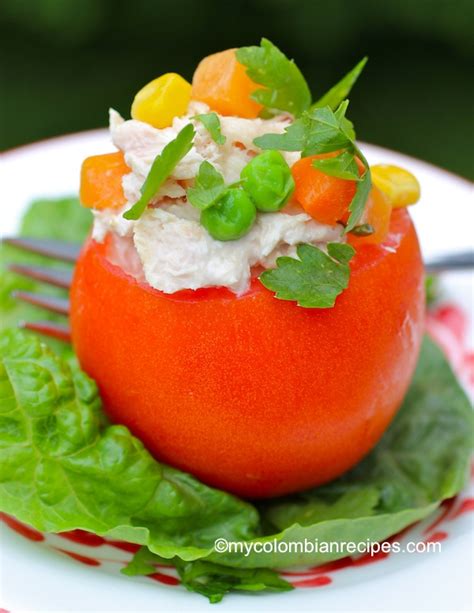 tomates-rellenos-de-atn-tomatoes-stuffed-with-tuna image