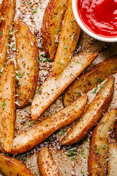 crispy-garlic-parmesan-baked-potato-wedges-easy image