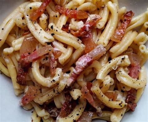 recipe-of-the-week-pasta-alla-gricia-italy-magazine image